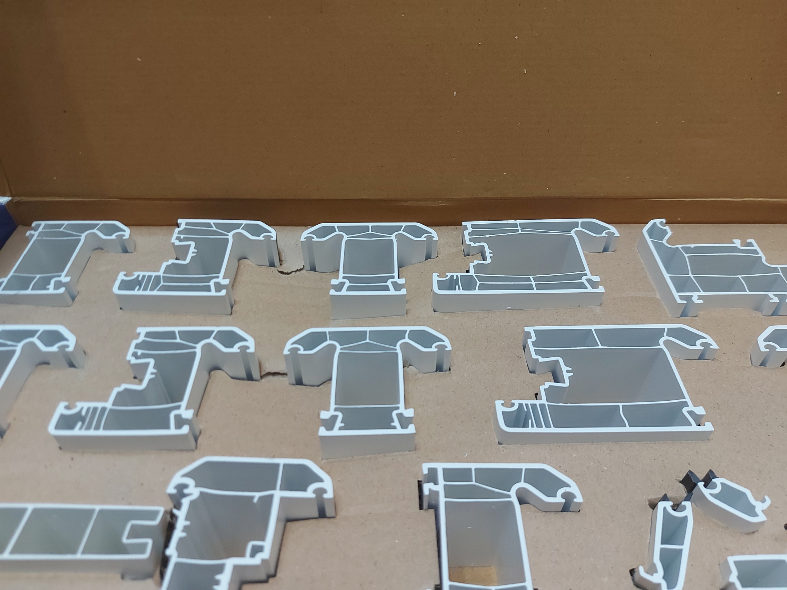 نمونه پروفیل ها